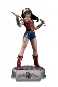DC Bombshells Wonder Woman statue